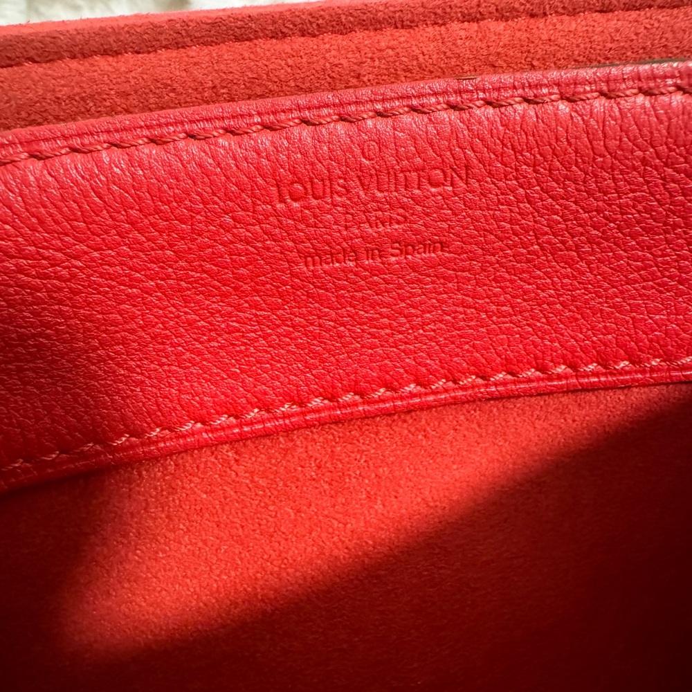 Louis Vuitton Louis Vuitton Pallas Chain Bag - Picture 15 of 16